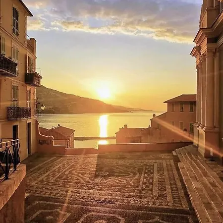 Sablettes Beach-plage-vue Mer-centre Apartamento *